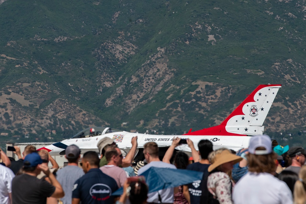 Thunderbirds fly for Warriors Over The Wasatch Airshow
