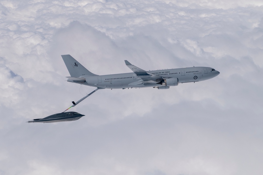 USAF, RAAF aircraft perform bilateral training