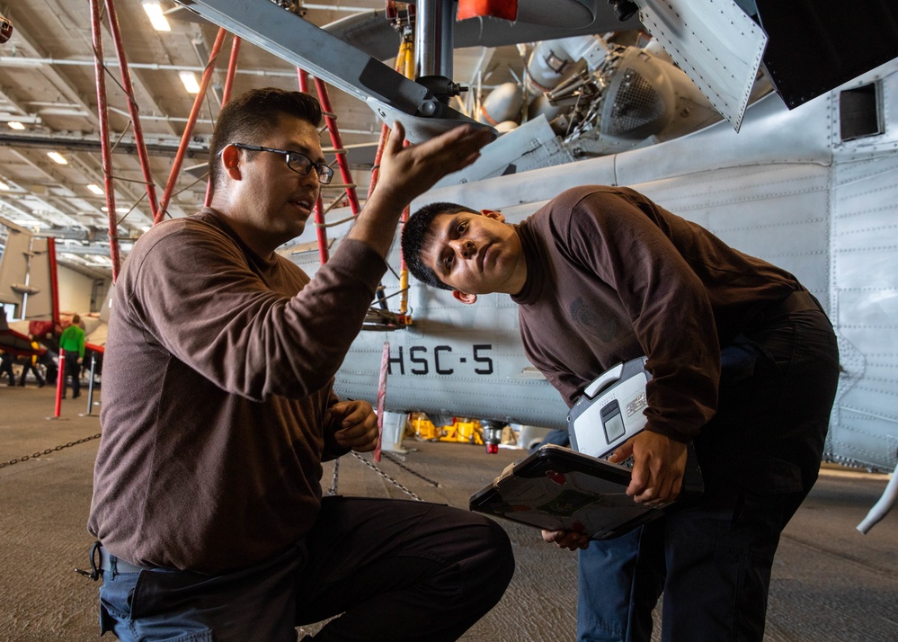 Helicopter Maritime Strike Squadron 46 Sailors Train