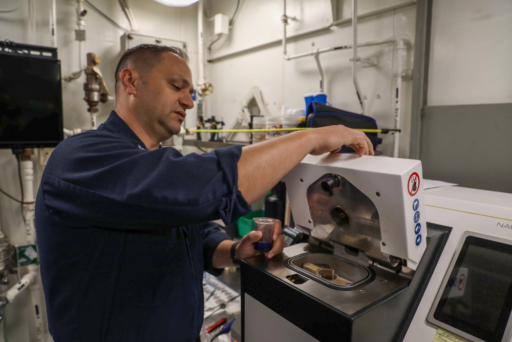 USS George H.W. Bush (CVN 77) Dental Lab