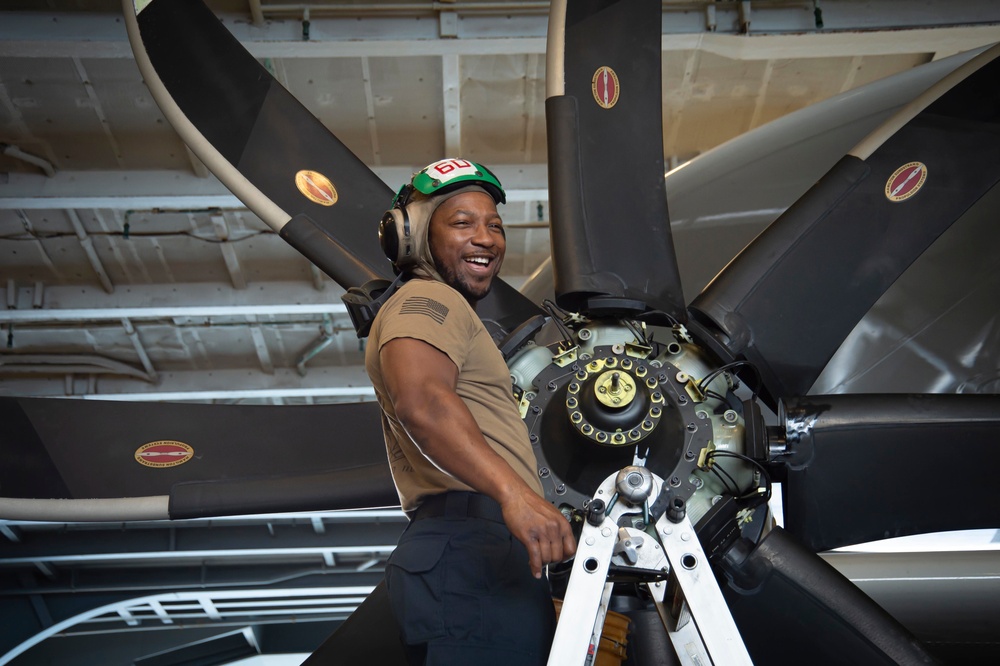 E-2D Hawkeye Maintenance aboard USS George H.W. Bush (CVN 77)