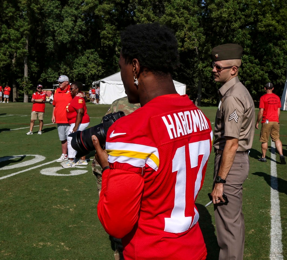 Kansas City Chiefs host military appreciation day at training camp