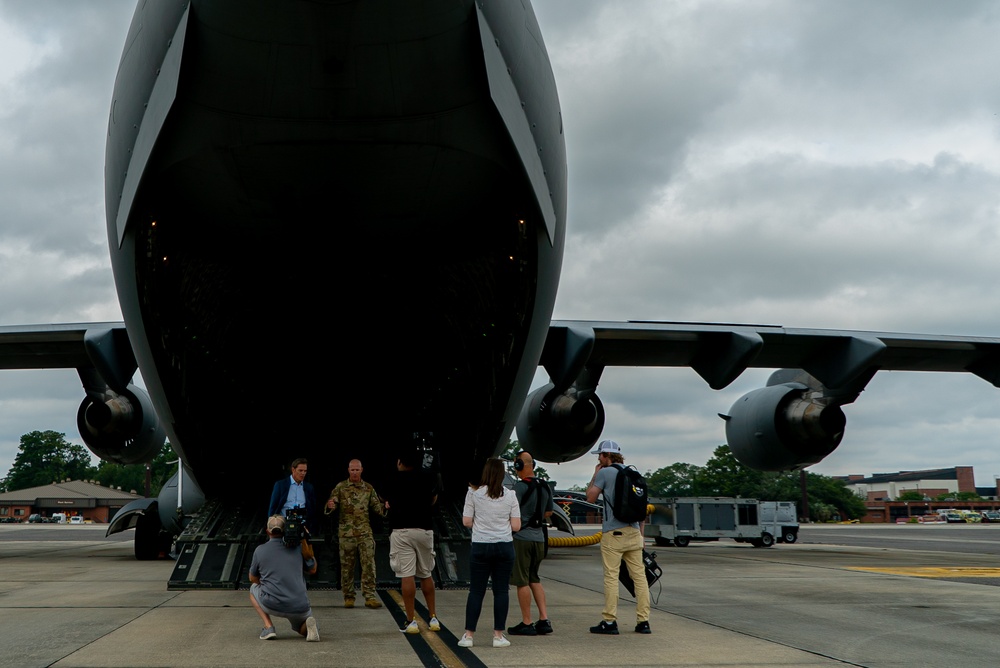 Fox News Interviews OAR C-17 crewmembers
