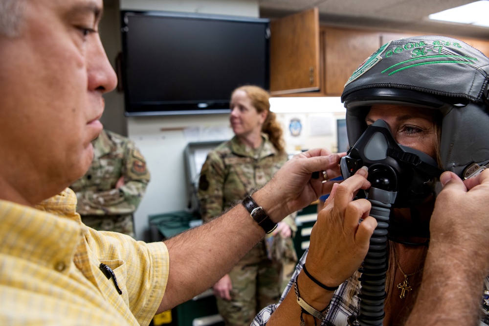 Honorary commanders visit JBSA-Randolph mission partners