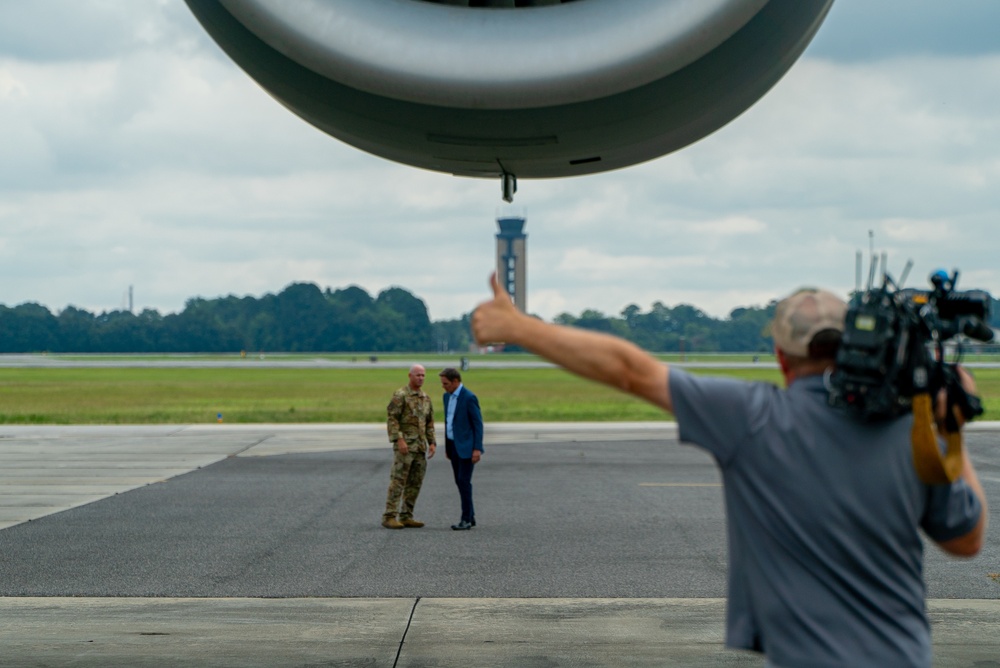 Fox News Interviews OAR C-17 crewmembers