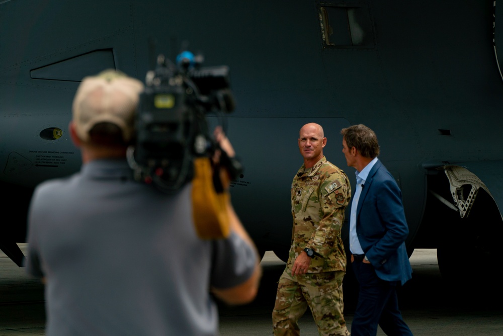 Fox News Interviews OAR C-17 crewmembers