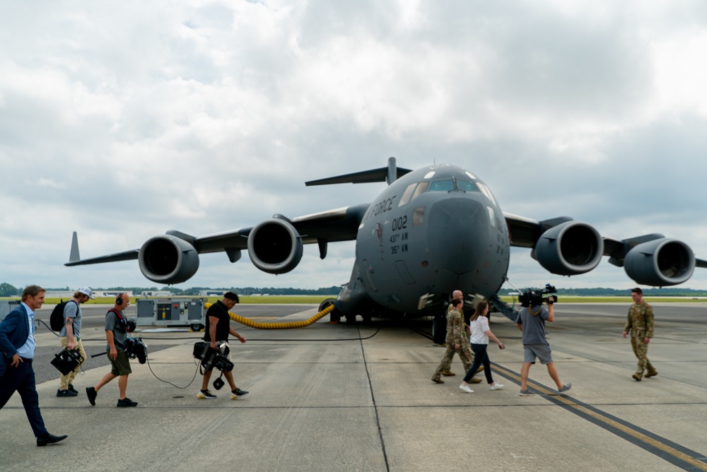 Fox News Interviews OAR C-17 crewmembers