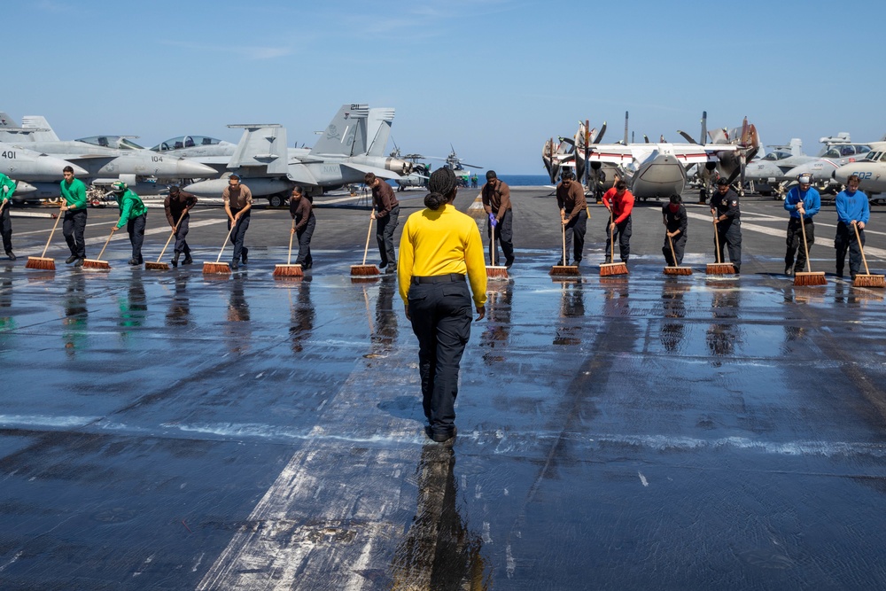 Daily Operations aboard USS George H.W. Bush (CVN 77)