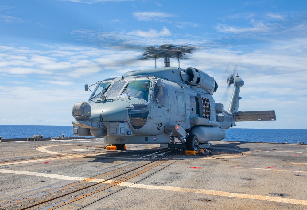 USS Antietam (CG 54) Flight Deck