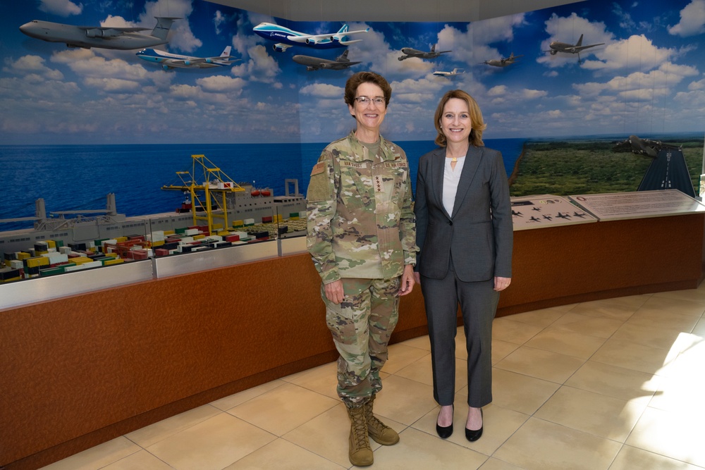 Deputy Secretary Hicks Visits U.S. Transportation Command