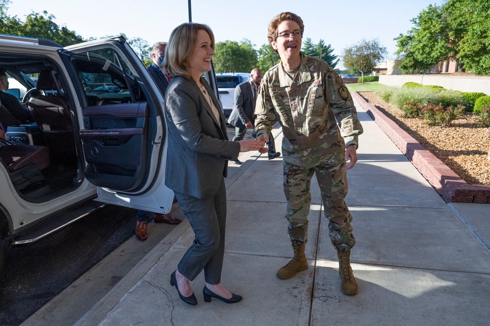 Deputy Secretary Hicks Visits U.S. Transportation Command