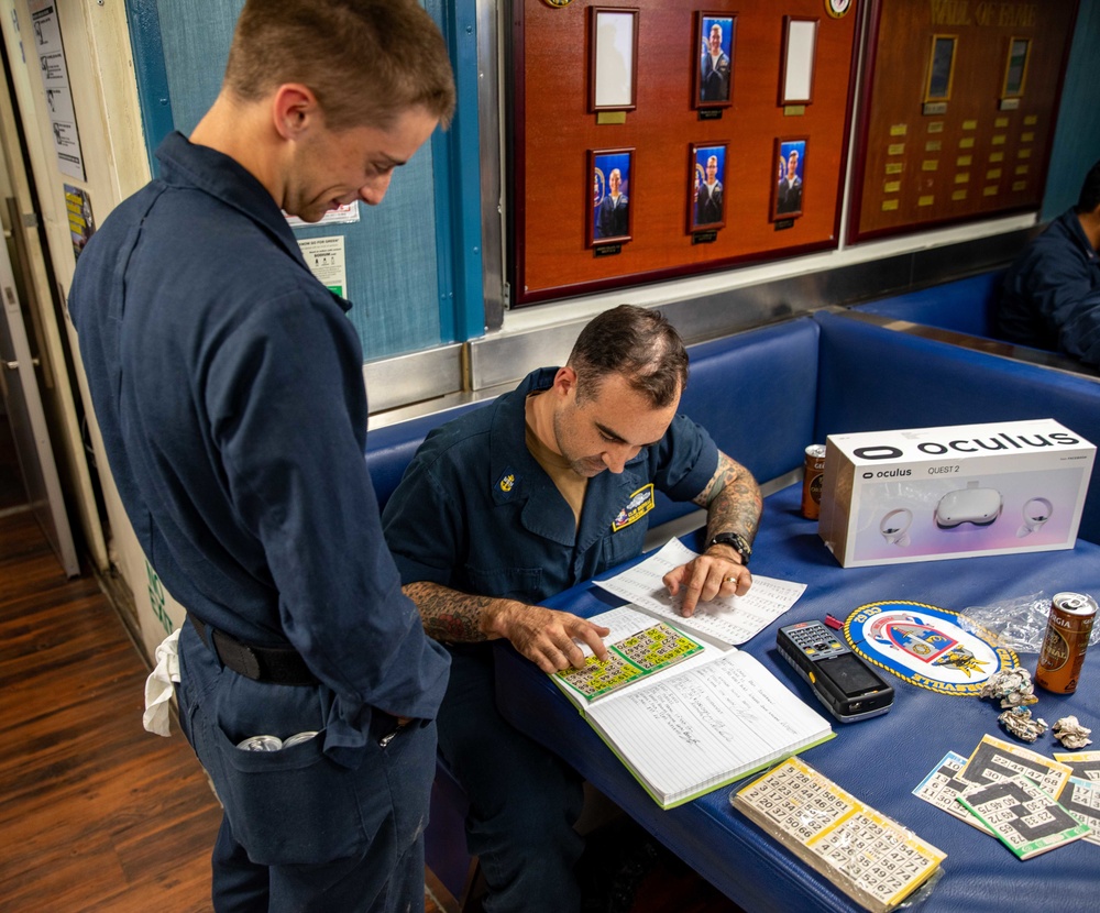 USS Chancellorsville Hosts MWR Bingo Night