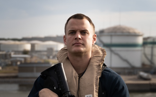 USS Kearsarge (LHD 3) arrives in Klaipėda, Lithuania