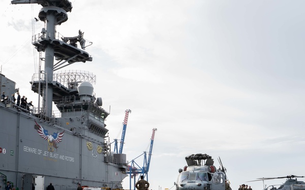 USS Kearsarge (LHD 3) arrives in Klaipėda, Lithuania