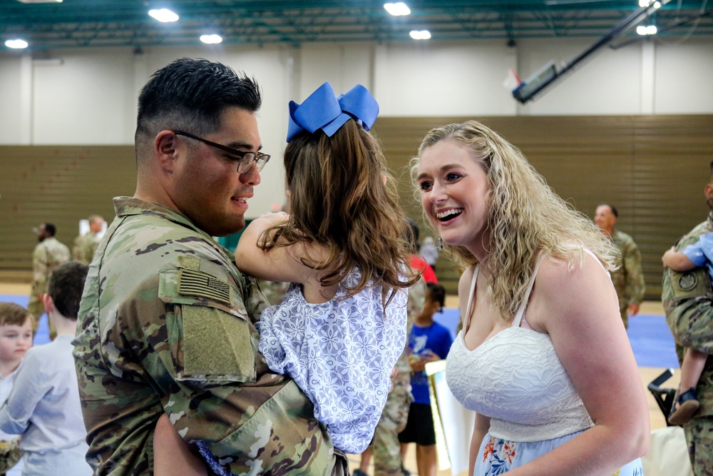 1st Battalion, 64th Armor Regiment Soldiers return from Germany deployment