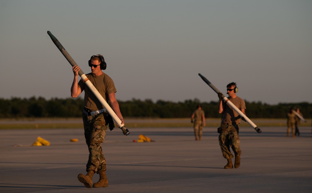 122nd FW demonstrates modern U.S. combat airpower during LSRE