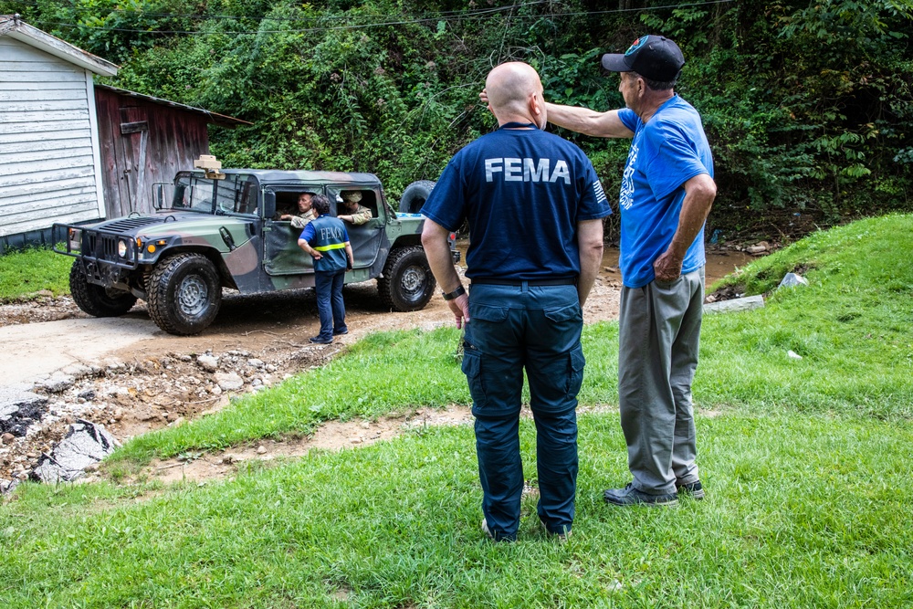 FEMA Disaster Survivor Assistance Team Reaches Out to Disaster Survivors in Eastern Kentucky