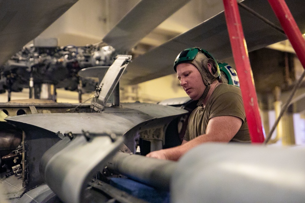 Daily operations aboard USS George H.W. Bush (CVN 77)