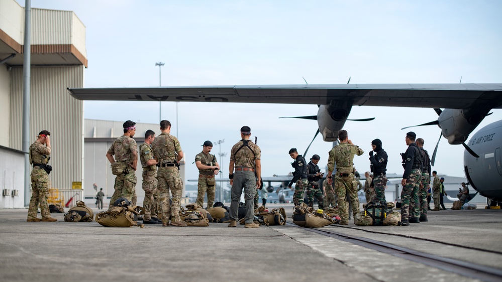Multilateral SARX and Mass Casualty exercise wraps up Pacific Angel 22