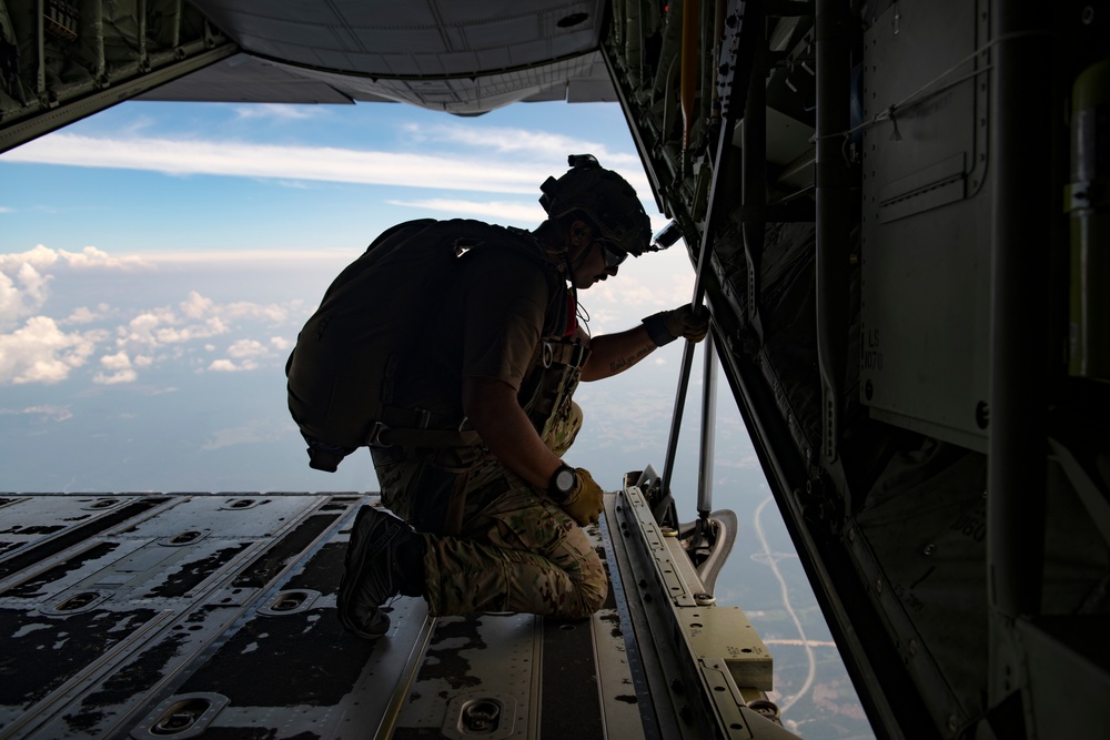 Multilateral SARX and Mass Casualty exercise wraps up Pacific Angel 22