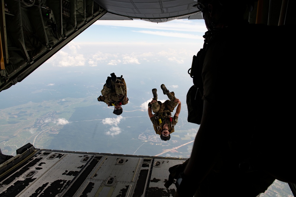 Multilateral SARX and Mass Casualty exercise wraps up Pacific Angel 22