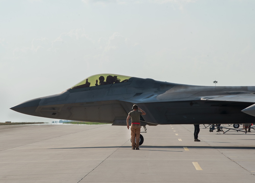 90th Expeditionary Fighter Squadron conduct Flightline Operations