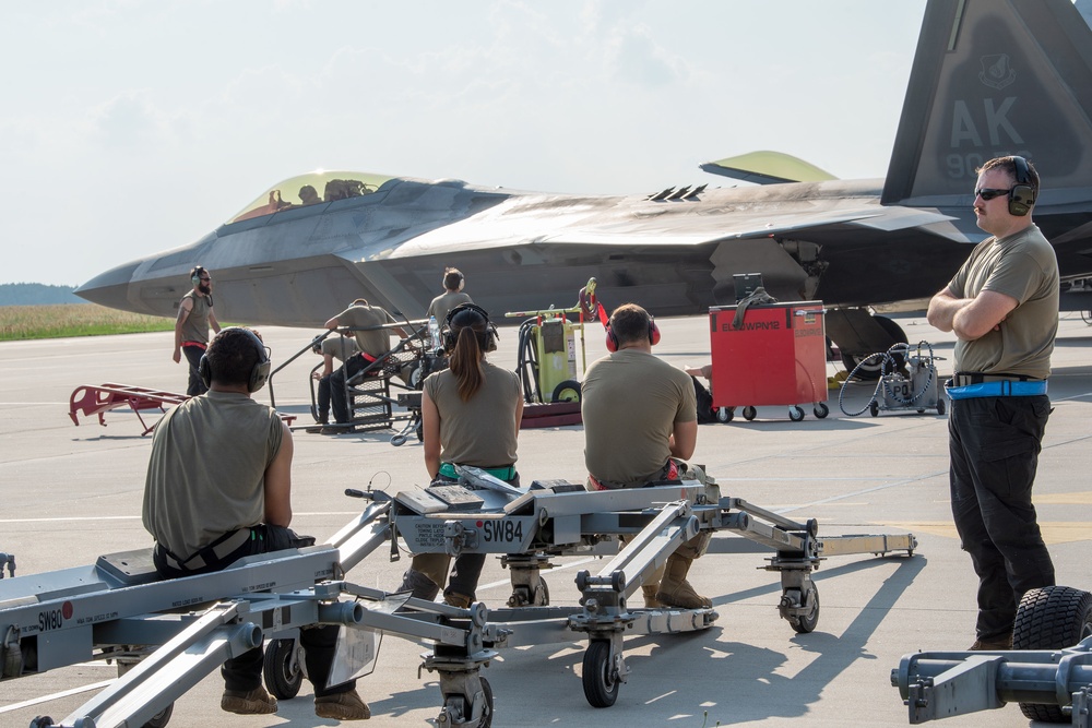 90th Expeditionary Fighter Squadron conduct Flightline Operations