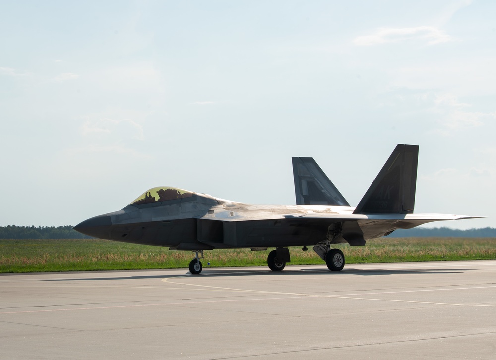 90th Expeditionary Fighter Squadron conduct Flightline Operations