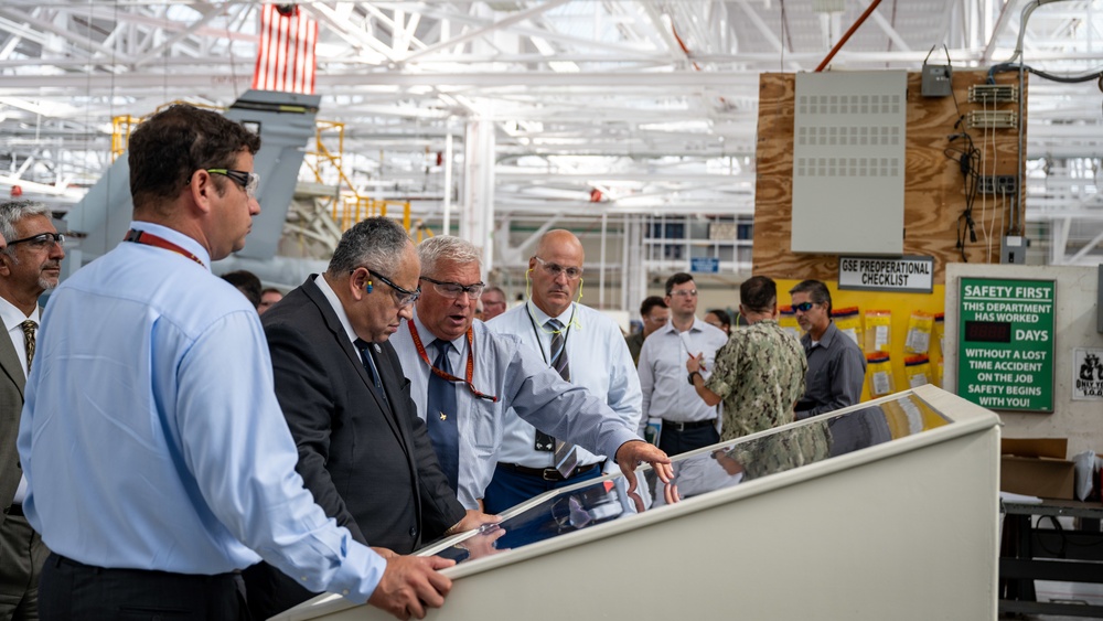 SECNAV visits the F-18 Service Life Modification line site