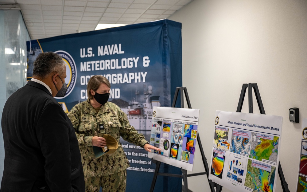 SECNAV visits Fleet Numerical Meteorology and Oceanography Center