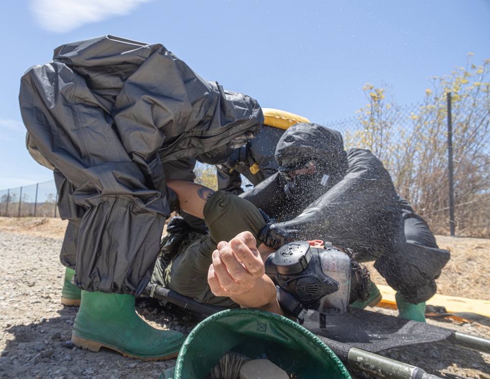 U.S. Marines with 1st MLG and 1st MARDIV conduct CBRN training