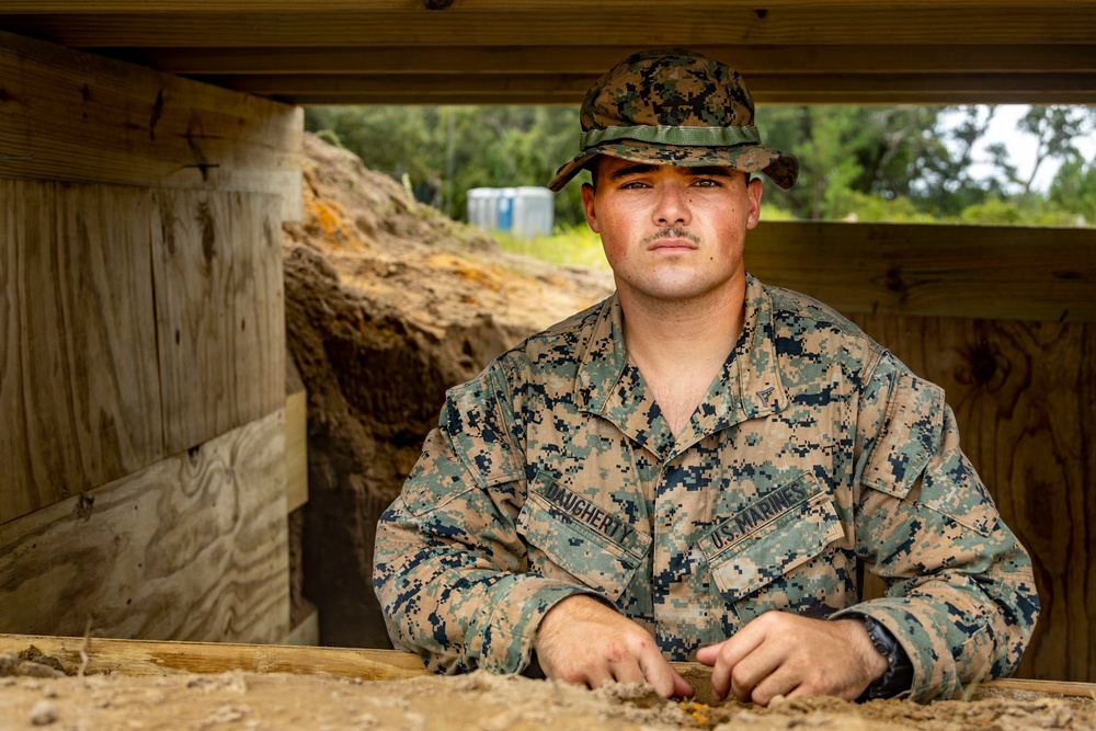 Combat Logistics Battalion 22 constructs fighting holes during its Marine Corps Combat Readiness Evaluation (Day 2)