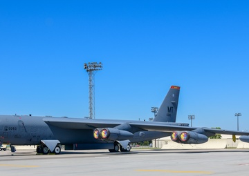 B-52H Stratofortress basking in the sun