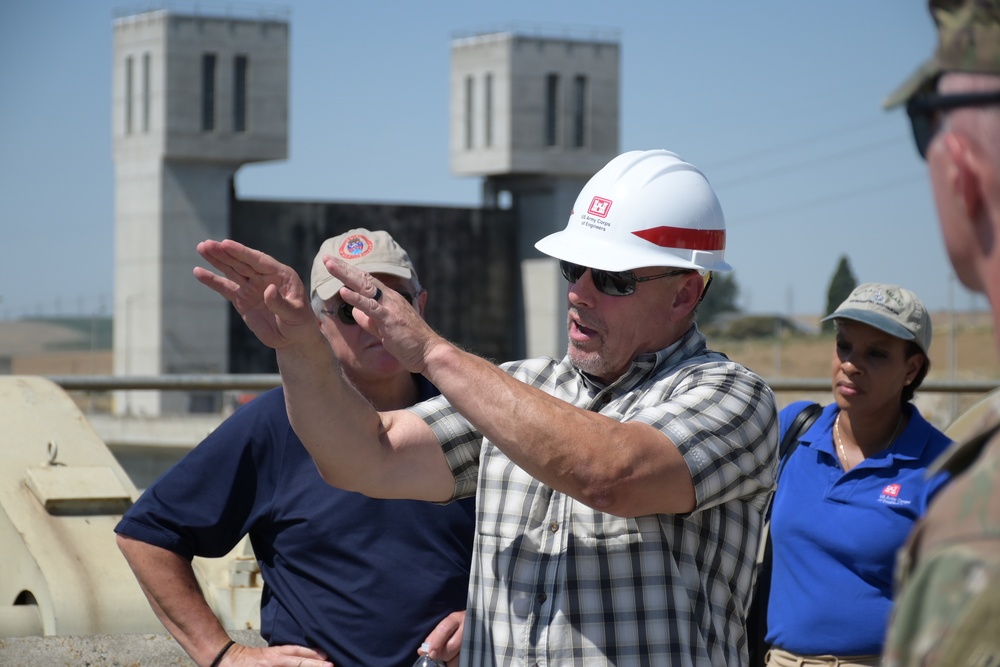 Ice Harbor Lock and Dam Tour