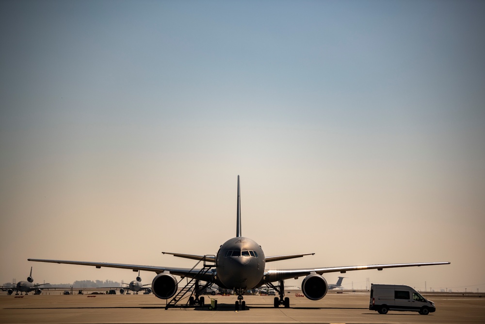 AES trains on KC-46