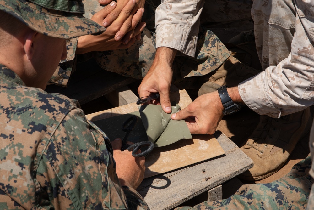 1st CEB constructs charges for Sapper Leaders Course