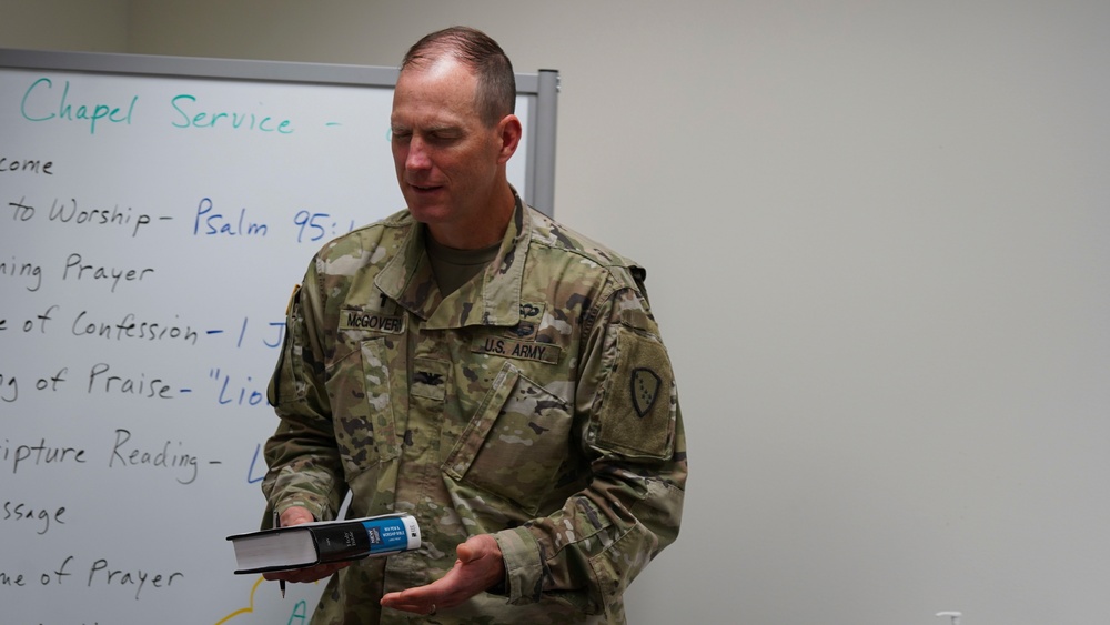 Alaska National Guard State Command Chaplain leads drill-weekend worship service