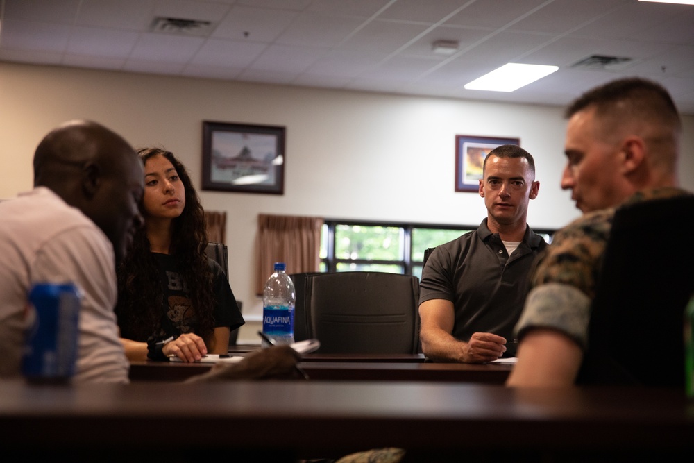 MARFORRES DAOP Marines Discuss Leadership with Officer Mentors