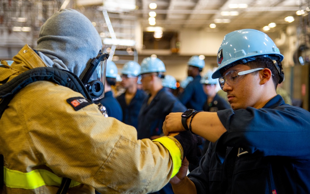 USS Carl Vinson (CVN 70) Conducts Damage Control Drill