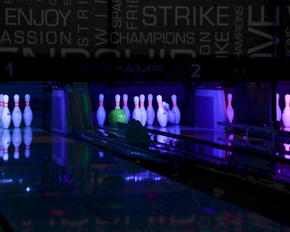 Sunset Lanes reopens at MCAS Yuma