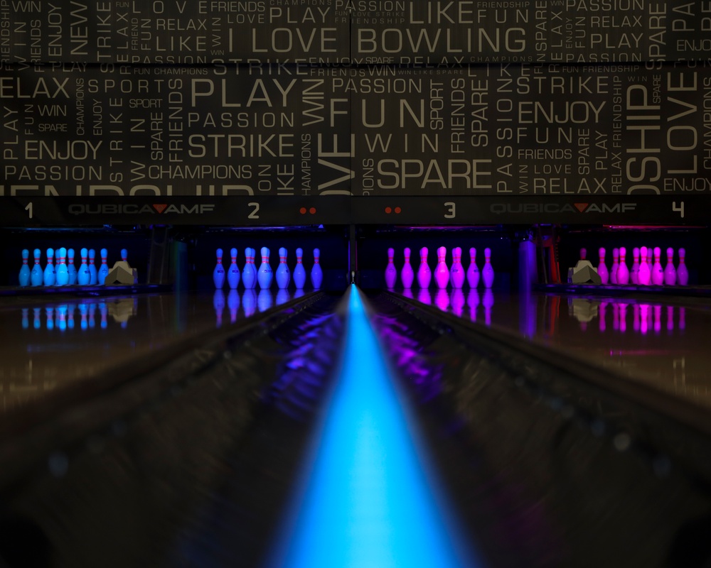 Sunset Lanes reopens at MCAS Yuma