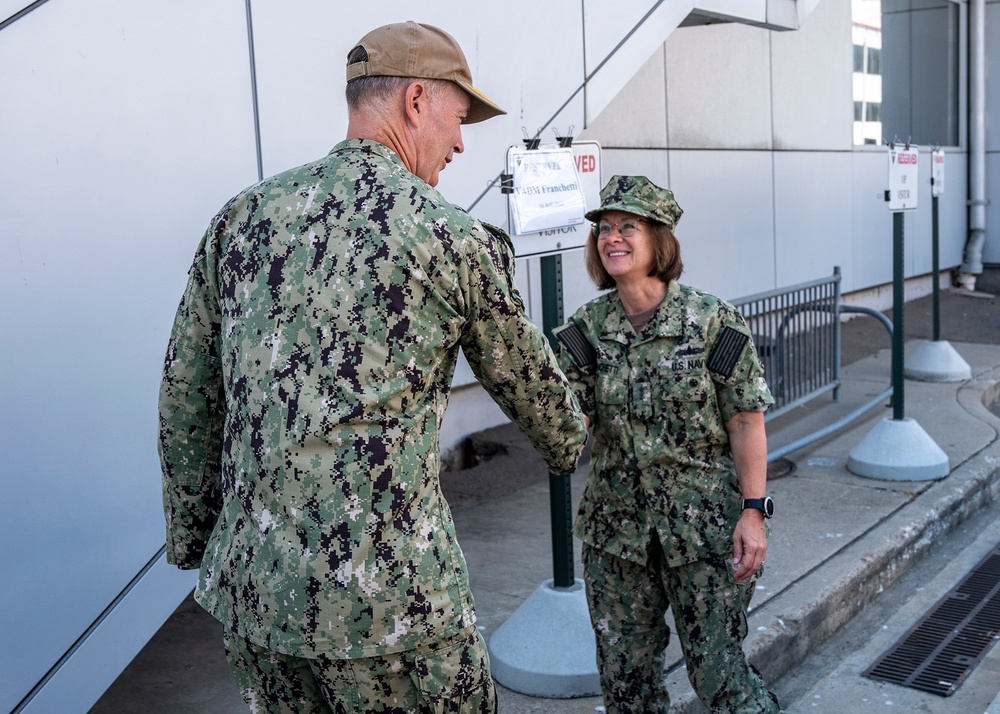 P-VCNO Visits NAVWAR
