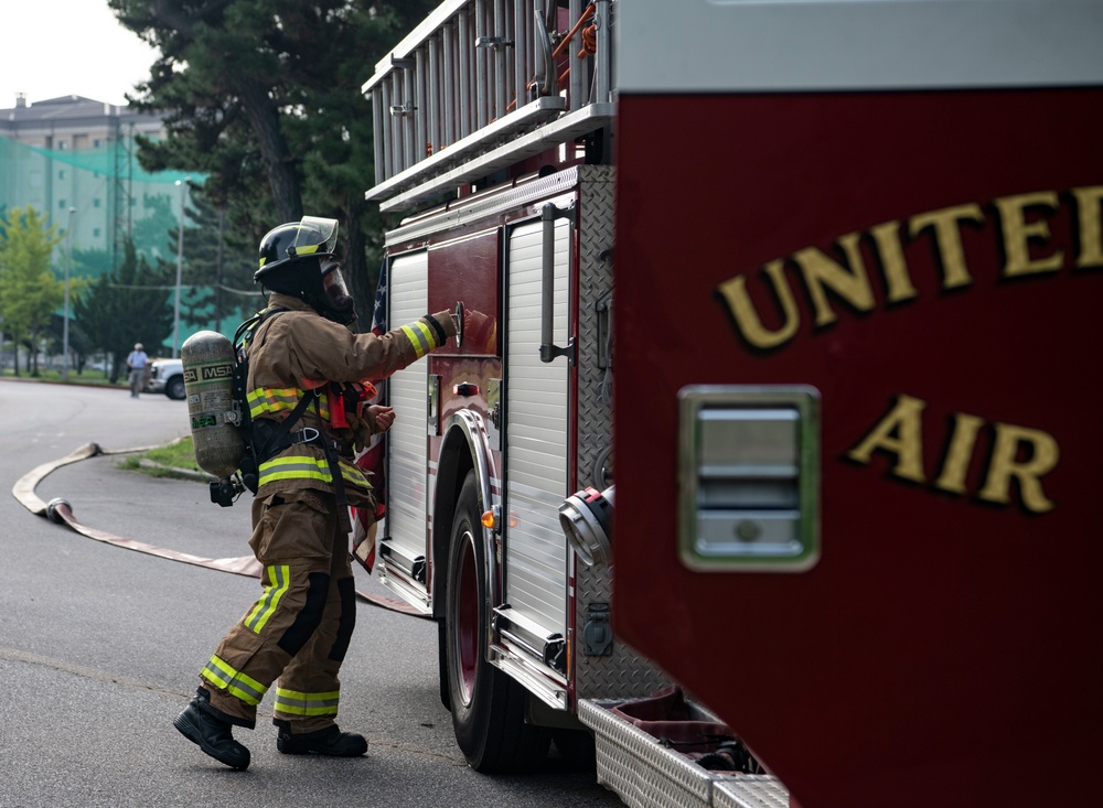 8th CES fire team conducts burning structural response training