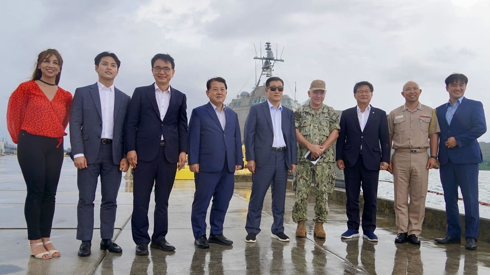 ROK Defense Officials Visit NBG