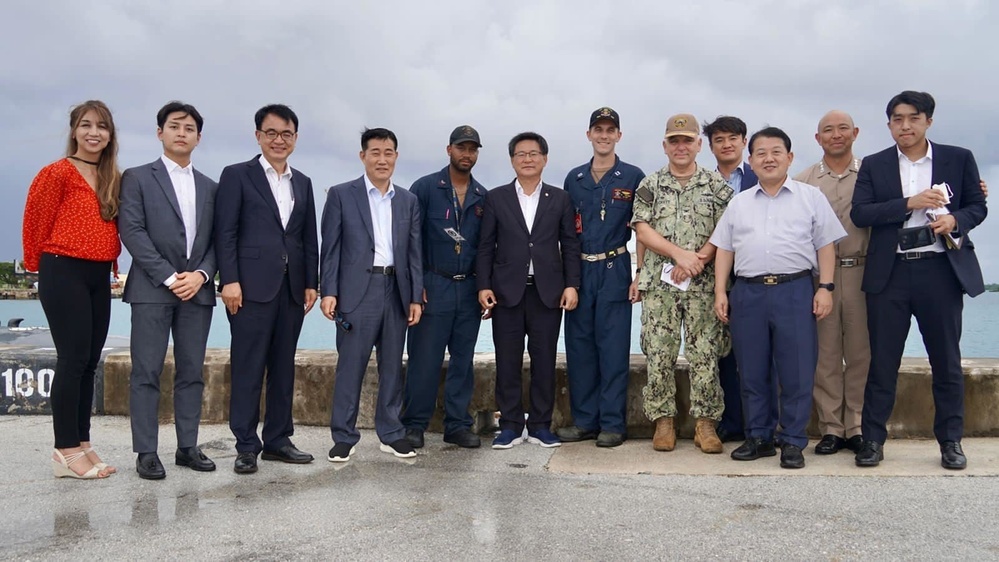 ROK Defense Officials Visit NBG