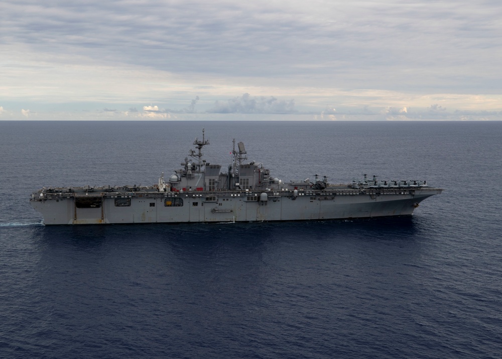 USS Tripoli CO Takes Flight