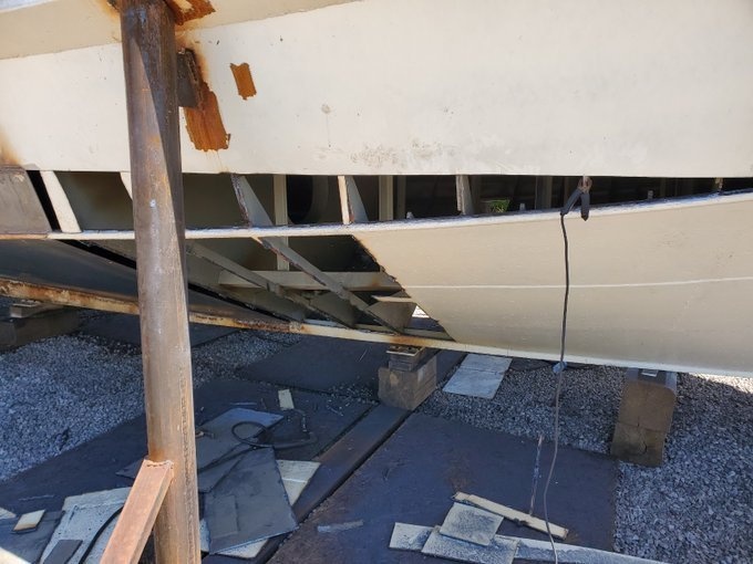 Marine inspectors from MSU Toledo check hull repairs