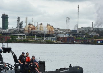 U.S. Coast Guard in Unified Command Post at Port Huron Float Down on St. Clair River