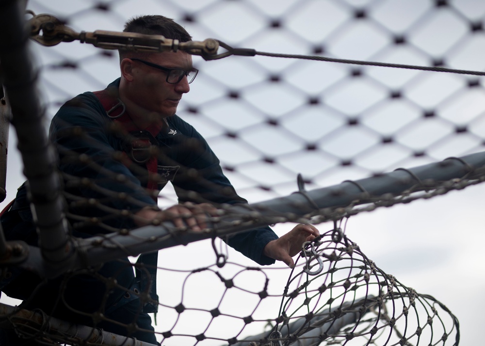 USS Bataan Sailors Get Underway