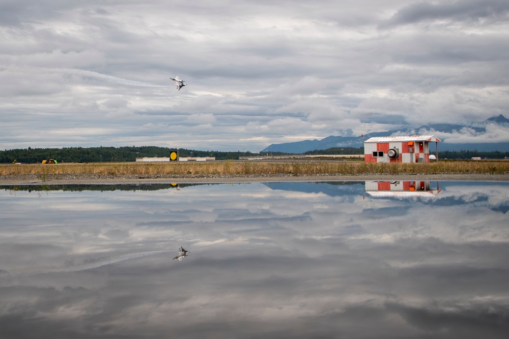 Thunderbirds soar over Alaska